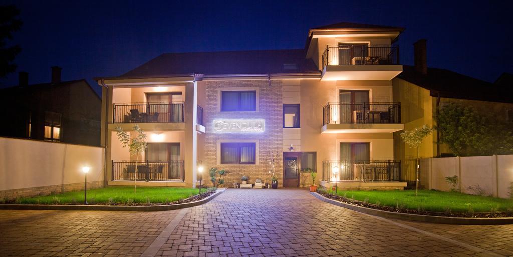 Levendula Apartmanhaz シャールヴァール エクステリア 写真