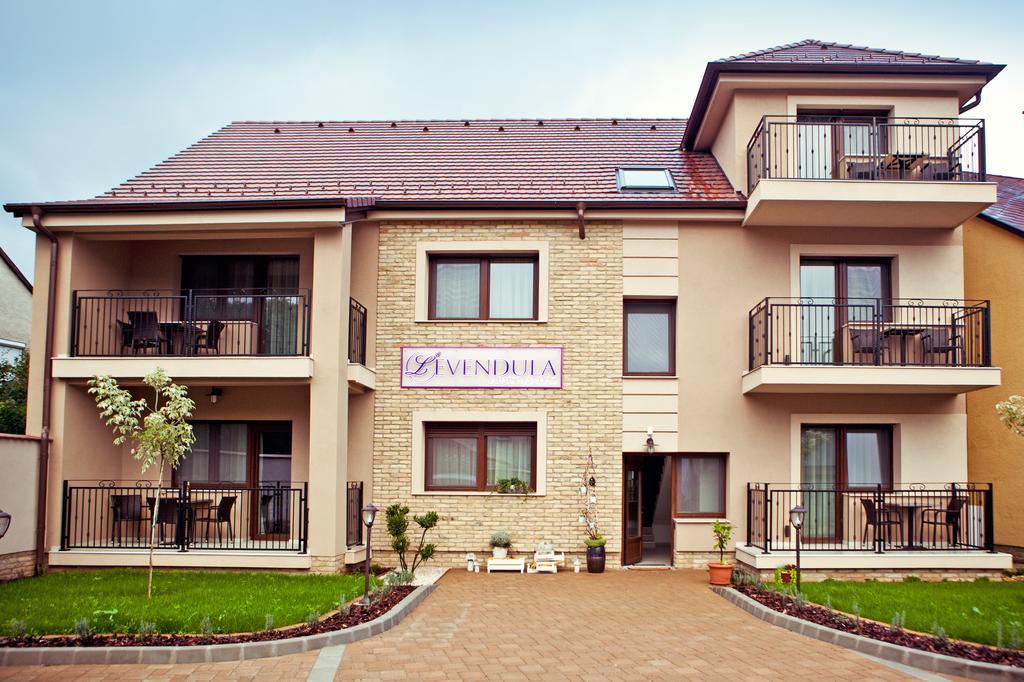 Levendula Apartmanhaz シャールヴァール エクステリア 写真