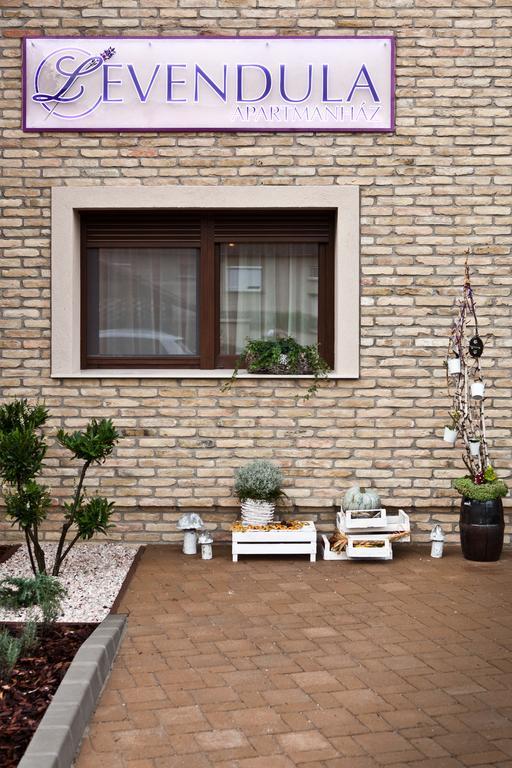 Levendula Apartmanhaz シャールヴァール エクステリア 写真